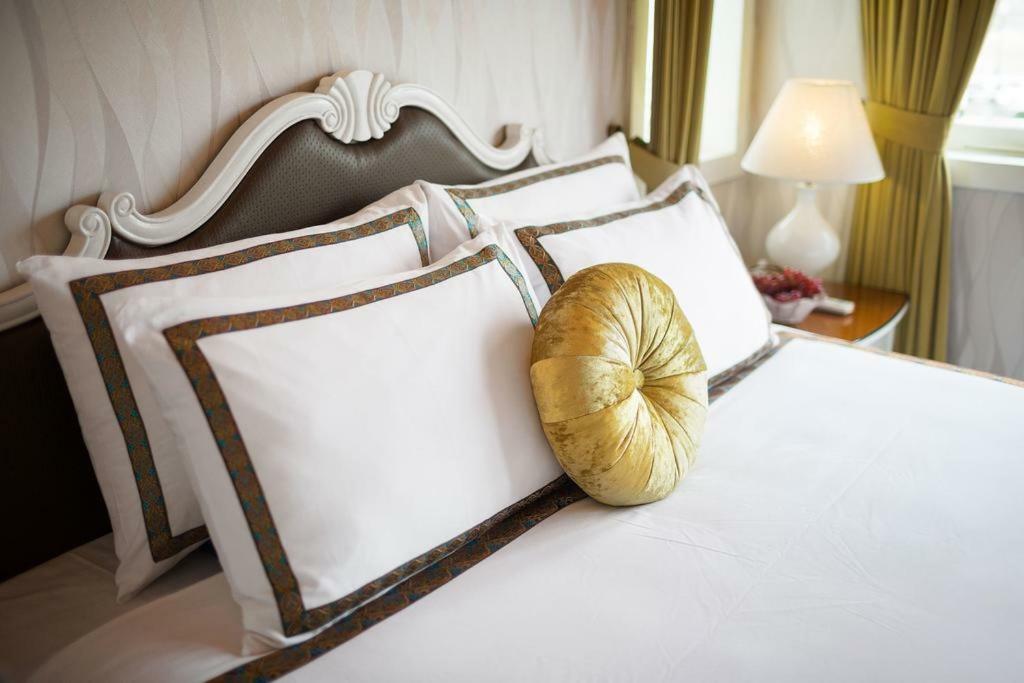 Hotel Halong Majestic Legend Cruise Hạ Long Exterior foto